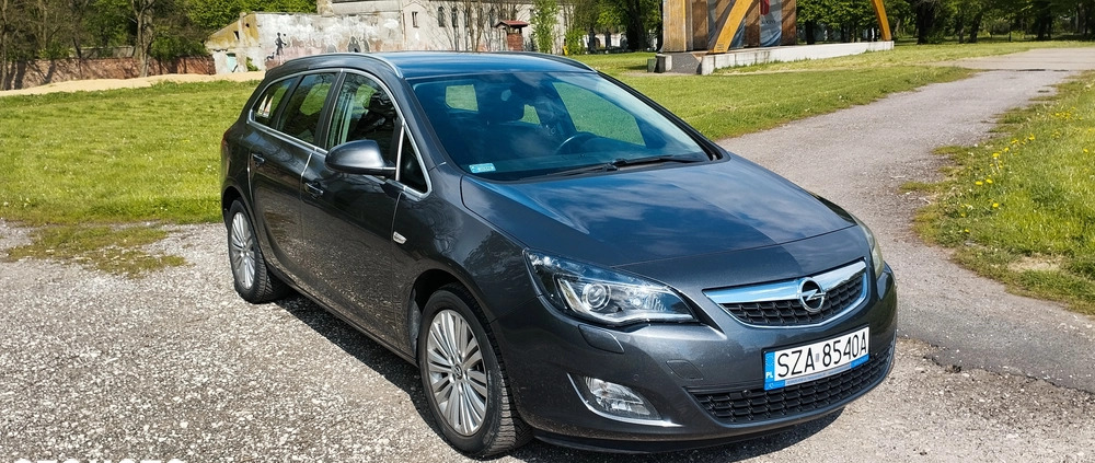 Opel Astra cena 20000 przebieg: 237229, rok produkcji 2011 z Szczekociny małe 667